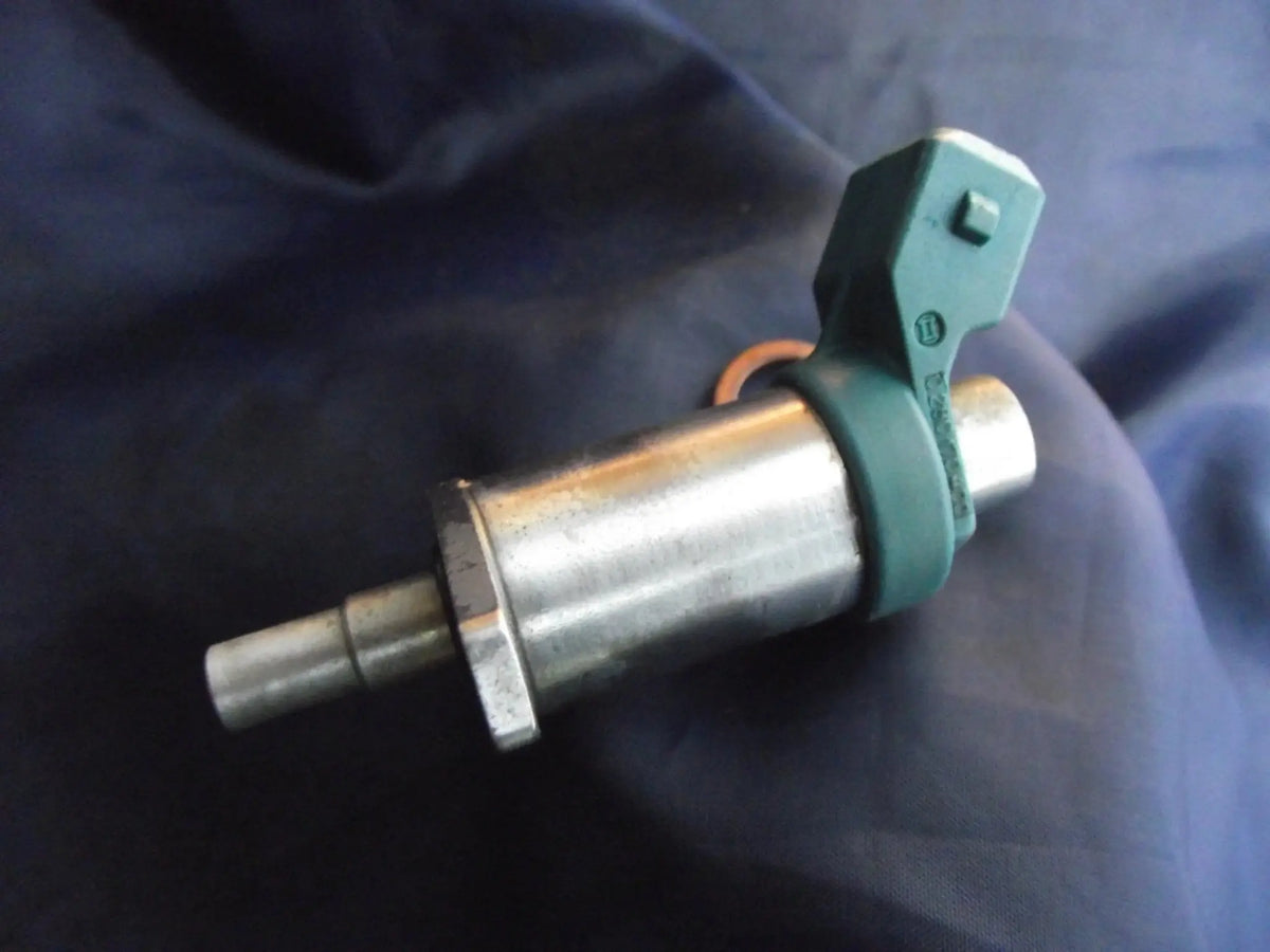 Porsche / VW / Audi / Volvo PREMIUM Cold Start Valve BOSCH 0280170400