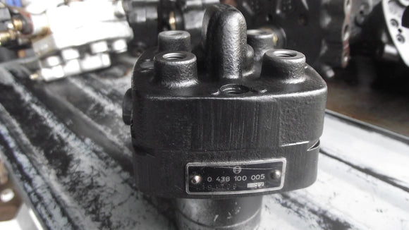 BMW/Porsche/Volvo/Saab REMAN Fuel Distributor BOSCH 0438100005 $100 Core Refund - Fuel Injection Products
