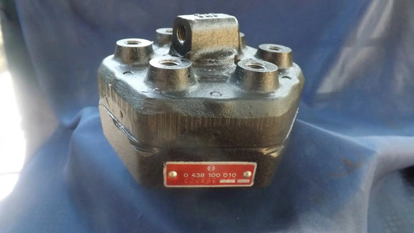 Porsche REMAN 911 3.0 Carrera Fuel Distributor BOSCH 0438100010 Your Core is Required - Fuel Injection Products