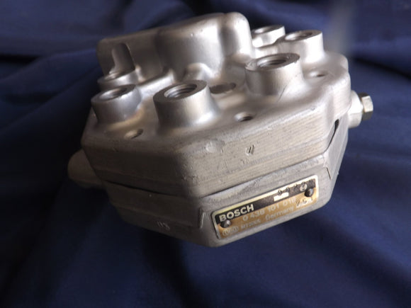 Mercedes reman fuel distributor Bosch 0438101018 $100 Core refund