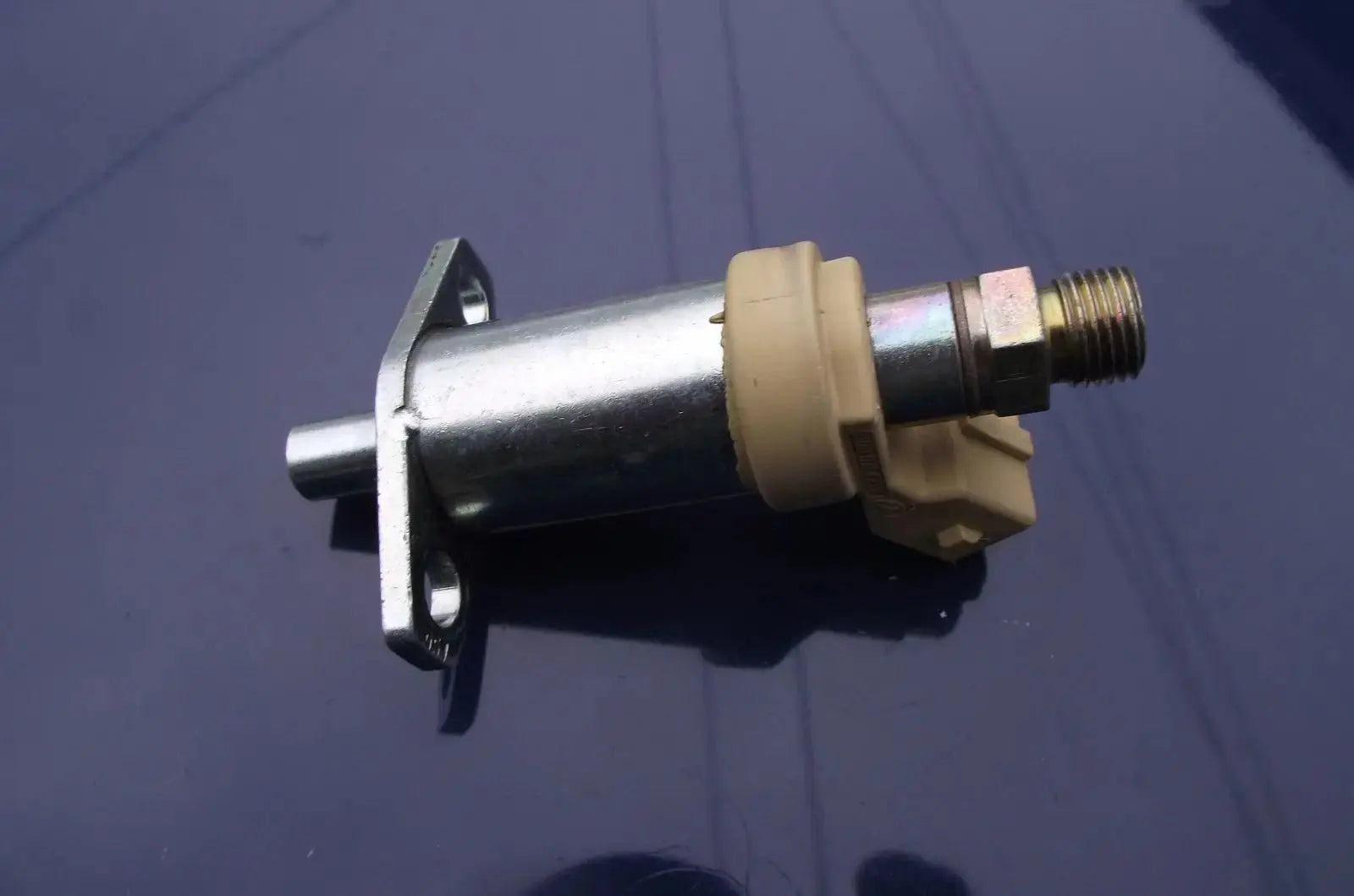 Mercedes Cold Start Valve OEM 0000713437 – Fuel Injection Products