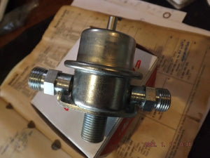Porsche/Bentley NEW Fuel Pressure Regulator Porsche 92811019803 Bentley UE 73999 - Fuel Injection Products